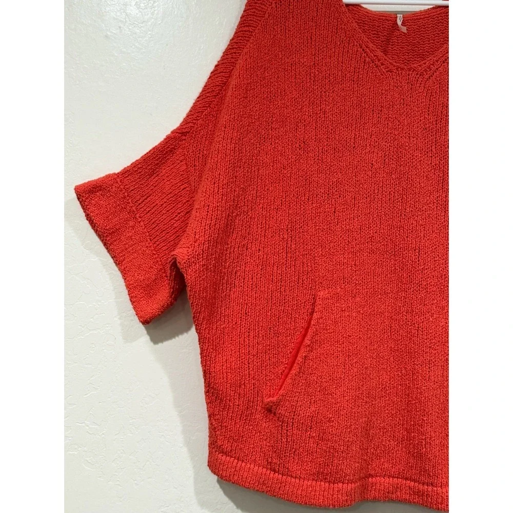 Free People Red Orange V-Neck Knit Oversized Sweater Kangaroo Pocket XS TP